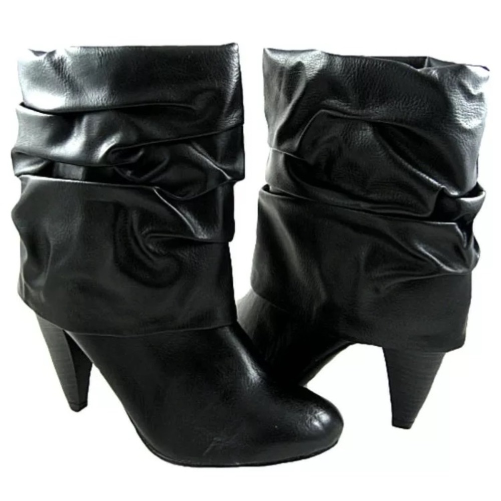Icora black large cuffed ankle boots Shoes Size 9
